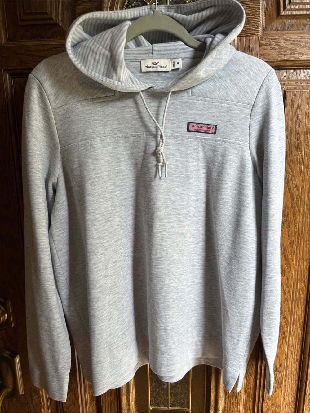 Vineyard Vines Light Gray Hooded Pullover Size M